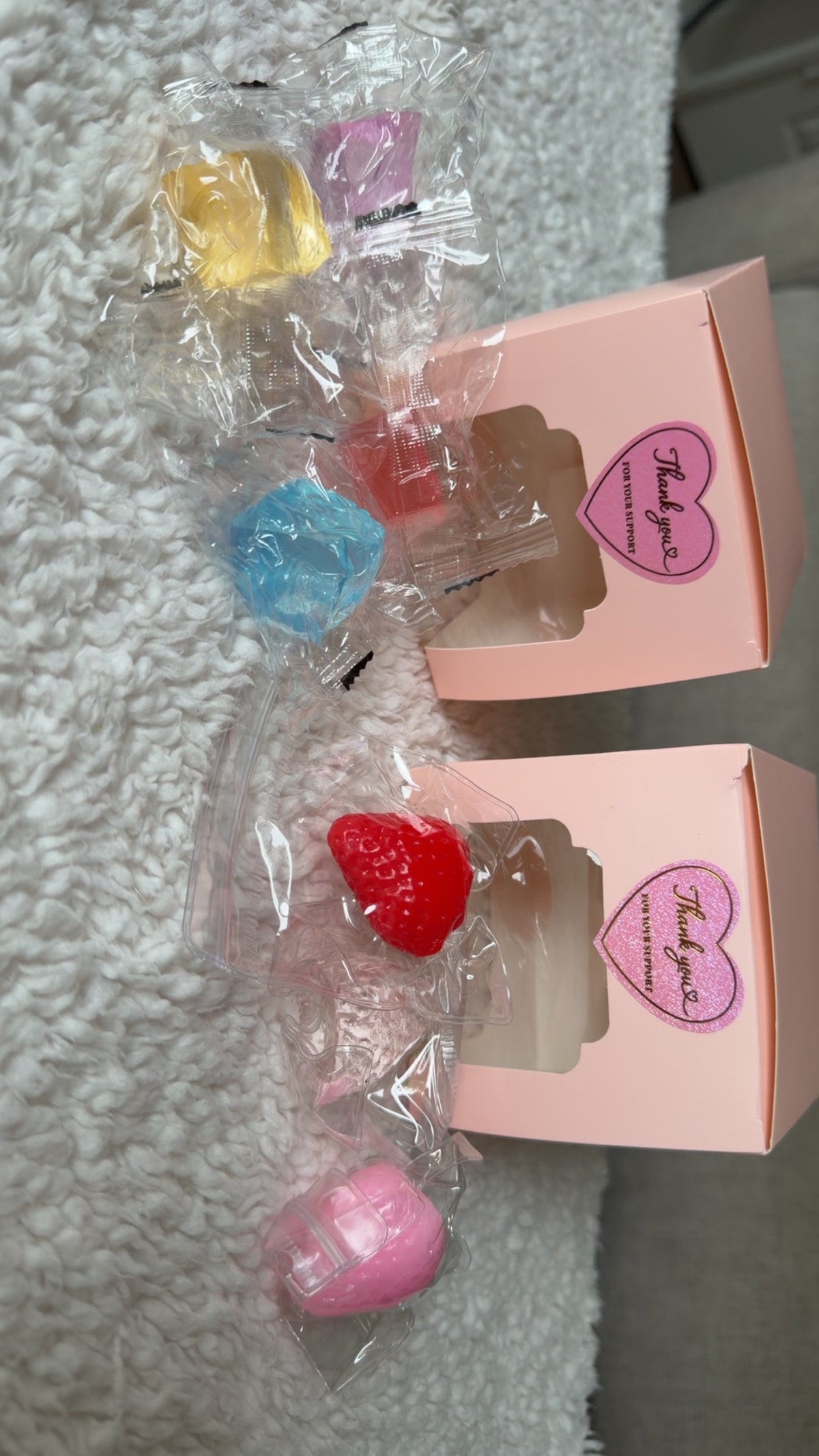 Mini strawberry’s & mini ice cubes 3 in a box