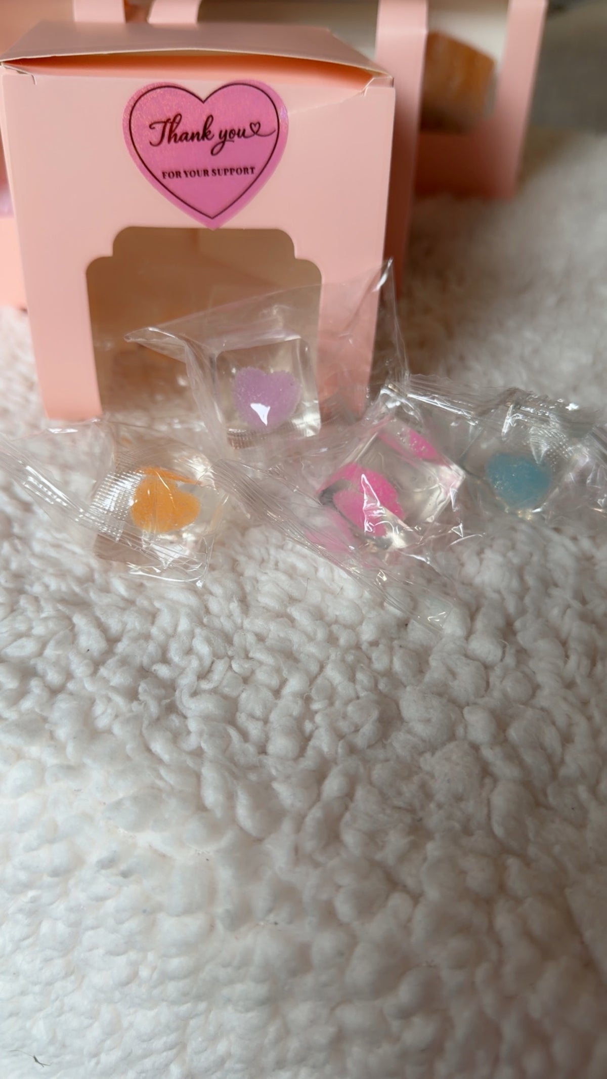 Small cubes heart 4 ea box